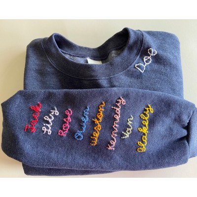 Custom Embroidered Sweatshirt with Names, Personalized Hand-Stitched Crewneck Sweatshirt, Customized Family Name Sweatshirt, Unique Gift for Mom, Dad, Kids, Friends, Custom Initial Sweatshirt, Personalized Gift for Birthday, Christmas, Mother's Day